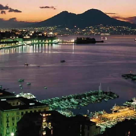 Caracciolo Konukevi Napoli